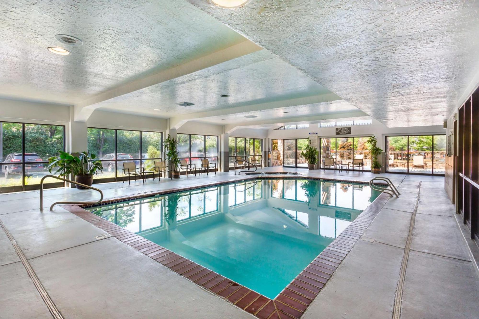 Best Western Plus Cotton Tree Inn Sandy Exterior foto